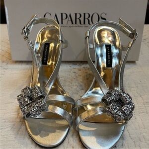 Capparos dressy kitten heel size 6